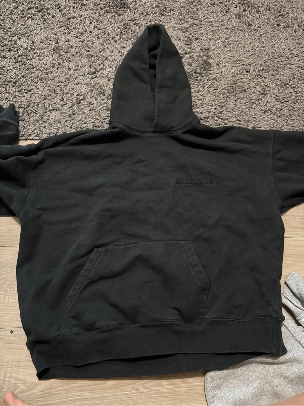 Essentials Fear of God Black Crewneck Hoodie Sweatshirt ( purchased on stock-X)